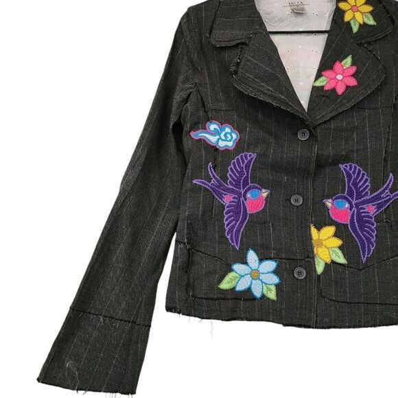 Lucca NWOT Frayed Distressed Embroidered Bird & Flower Jacket - Picture 5 of 10